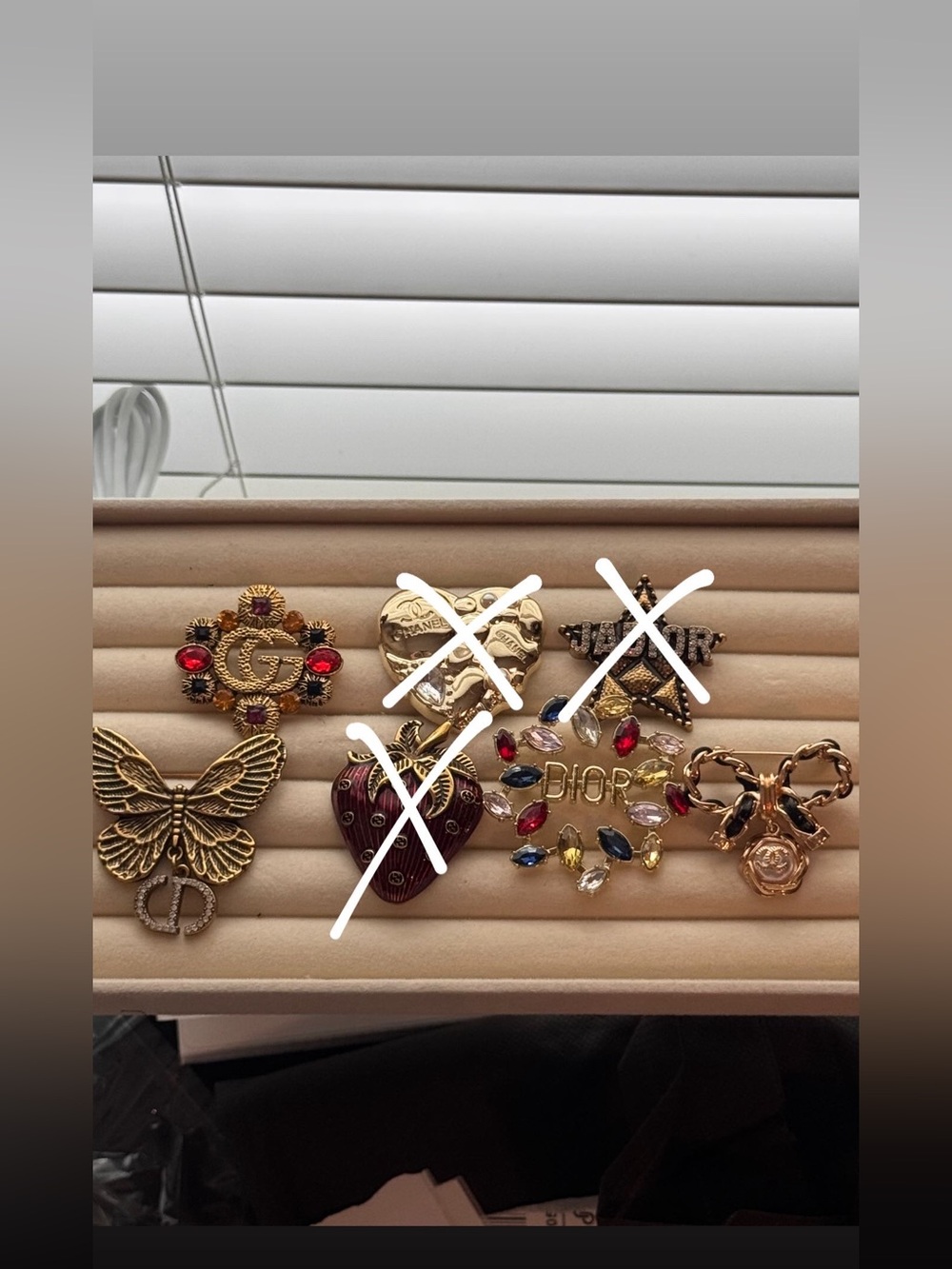 Pick your Gold Tone Multicolor Crystal Brooch - Picture 2 of 5